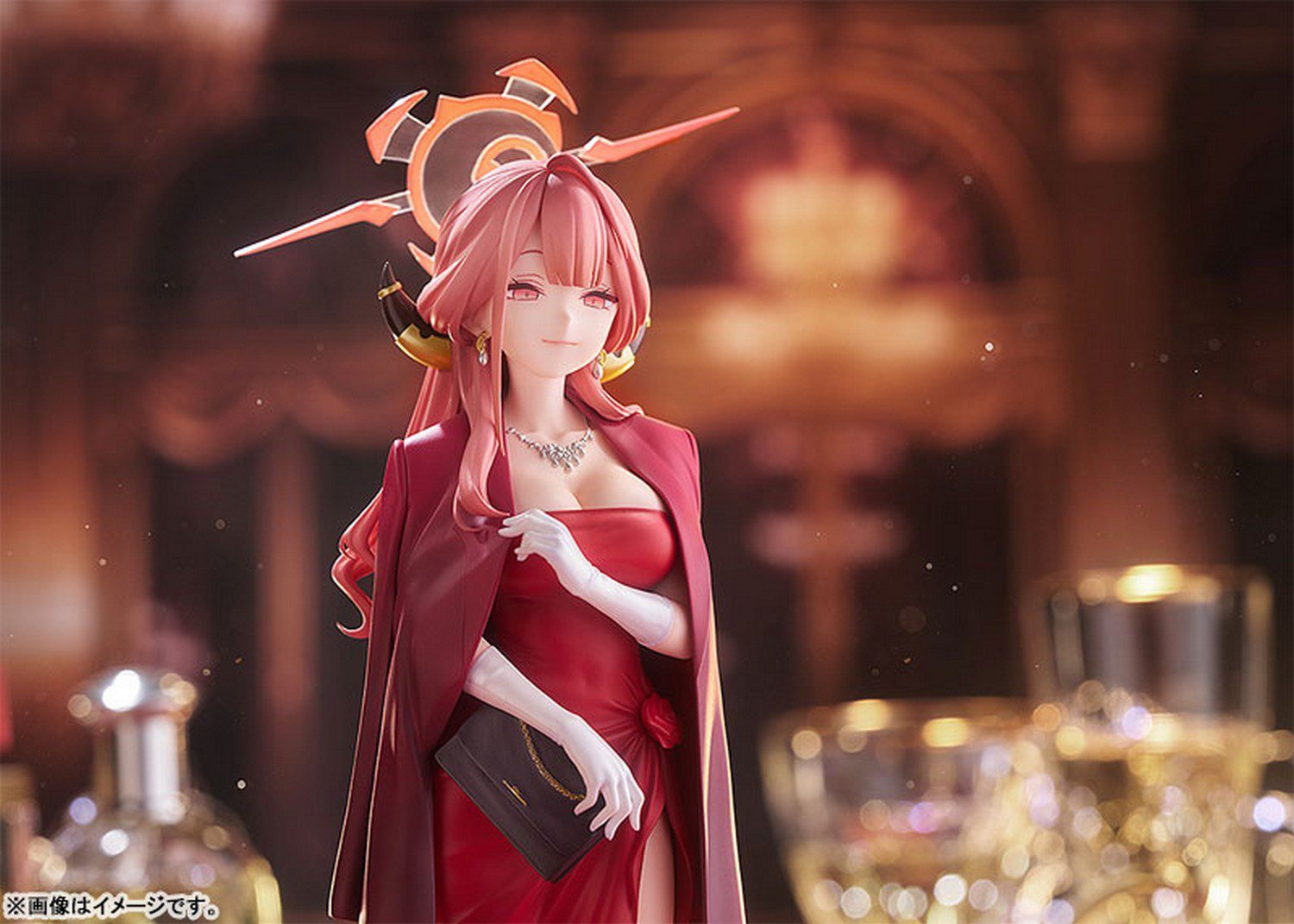 蔚蓝档案 <span class="highlight">陆八魔爱露</span>（礼服）