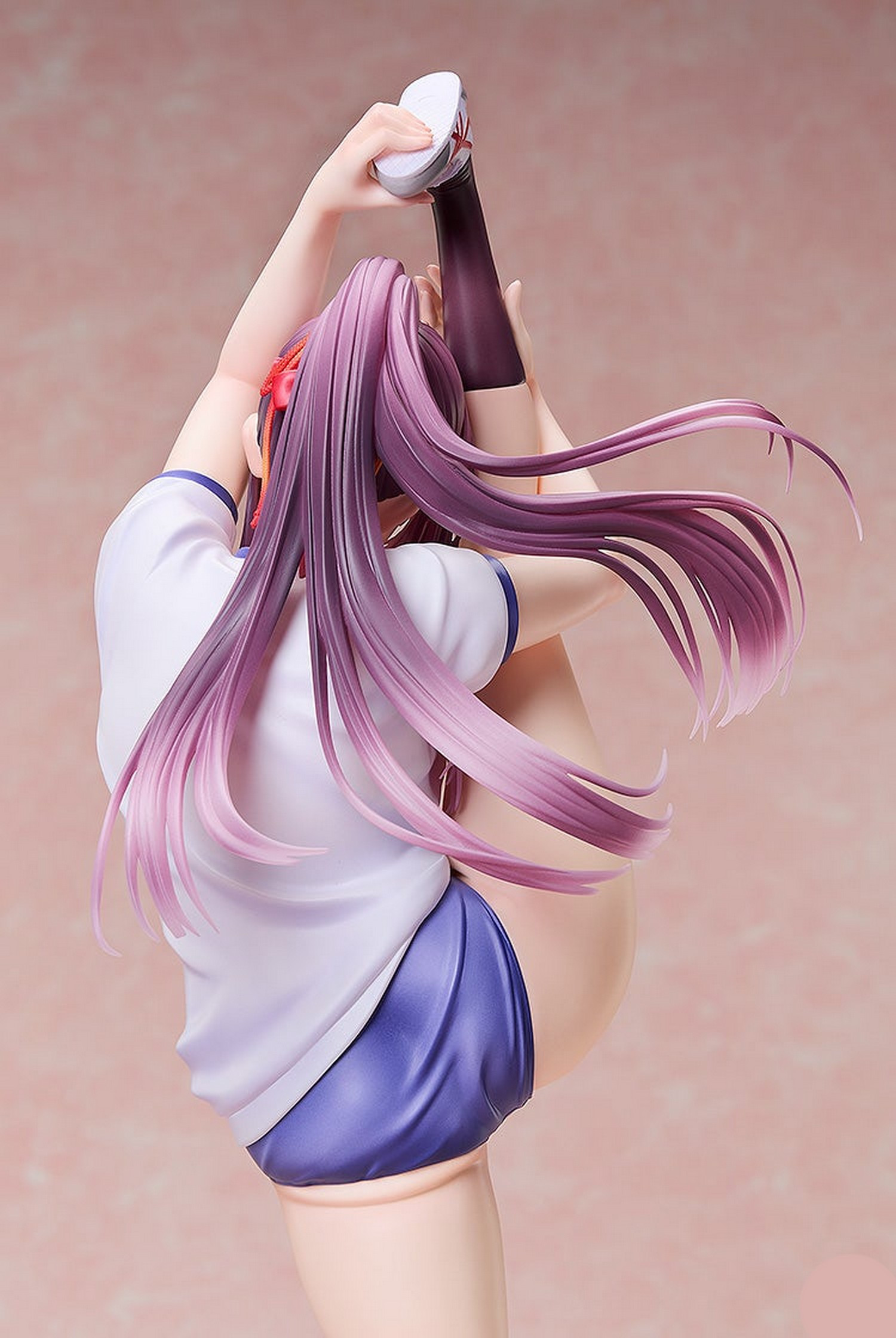 B-style 害羞的她 <span class="highlight">志津城宁瑠</span> 体操服