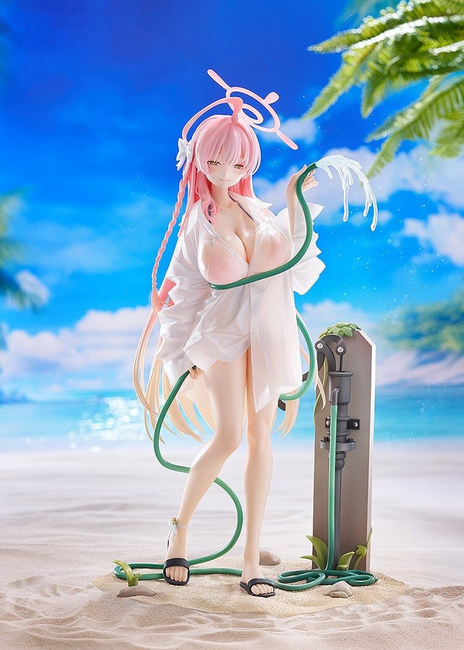 <span class="highlight">浦和花子</span>（泳装）